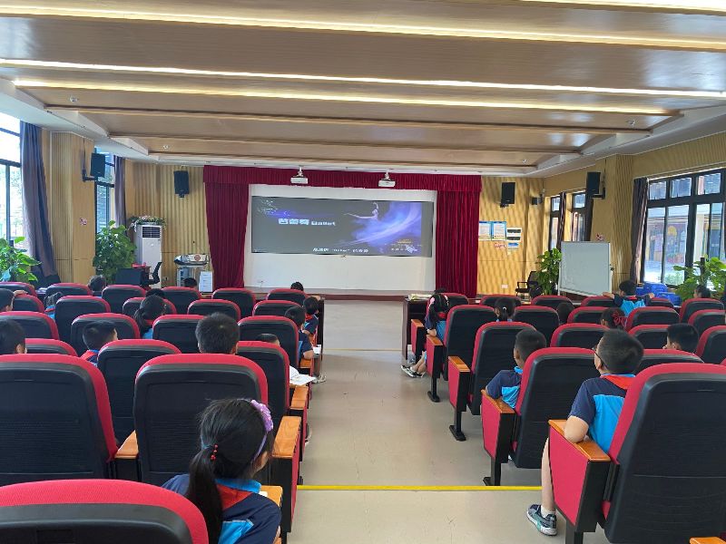 20210617南区马岭小学观看美育课堂照片：“美育云课堂”暨第二届中央音乐学院延安5.23艺术节开